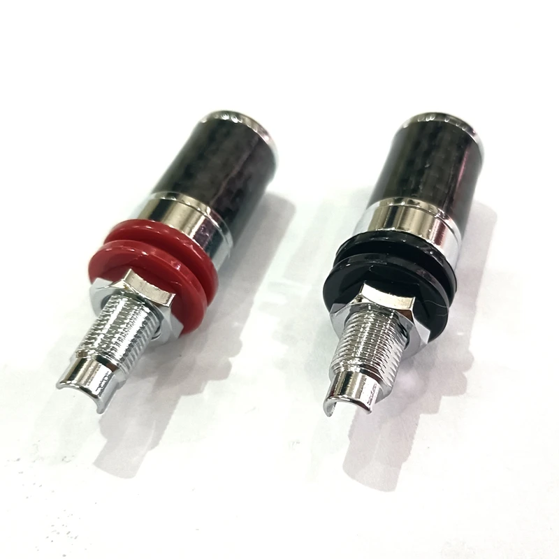 Terminal chapado rodio - Detalle de acabado premium