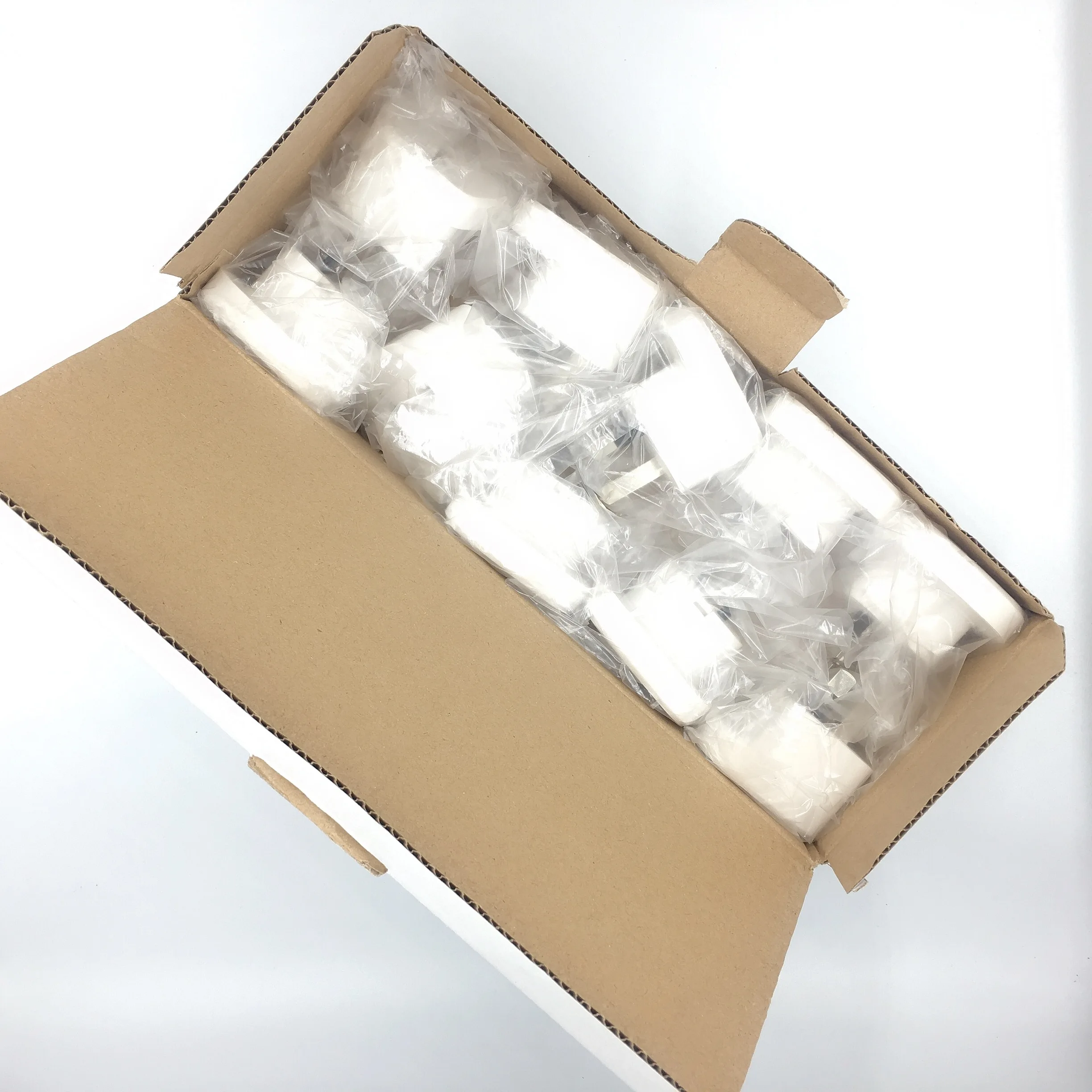 Adaptador de enchufe Universal a AU/CN, retorno UE/EE. UU./AU/Reino Unido, aislamiento semipegamento, salida de 3 pines, toma de corriente de viaje, puerta de seguridad - imagen 4