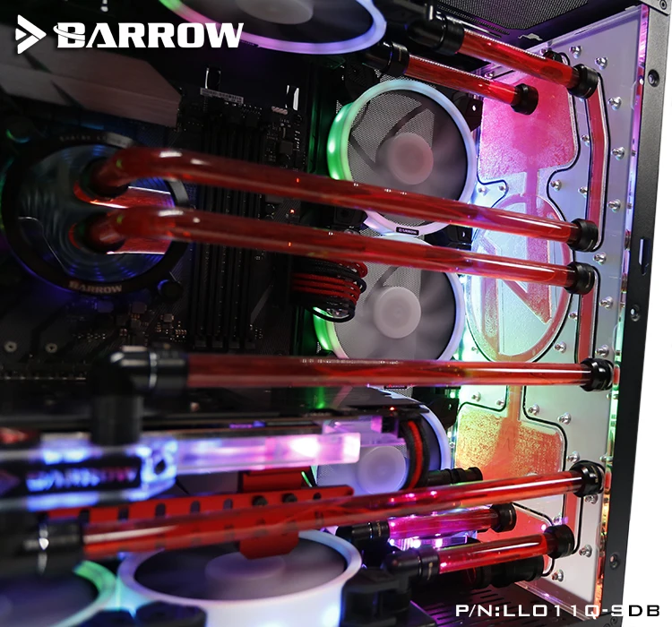 Un estuche de computadora con muchos ventiladores y tubos