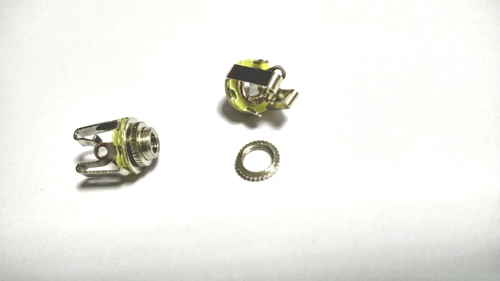 Adaptador audio - Detalle conector