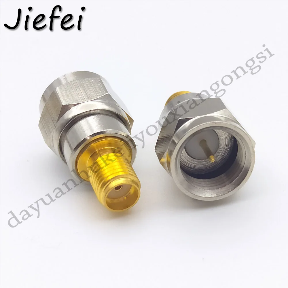 Adaptador RF - Conector SMA macho detallado