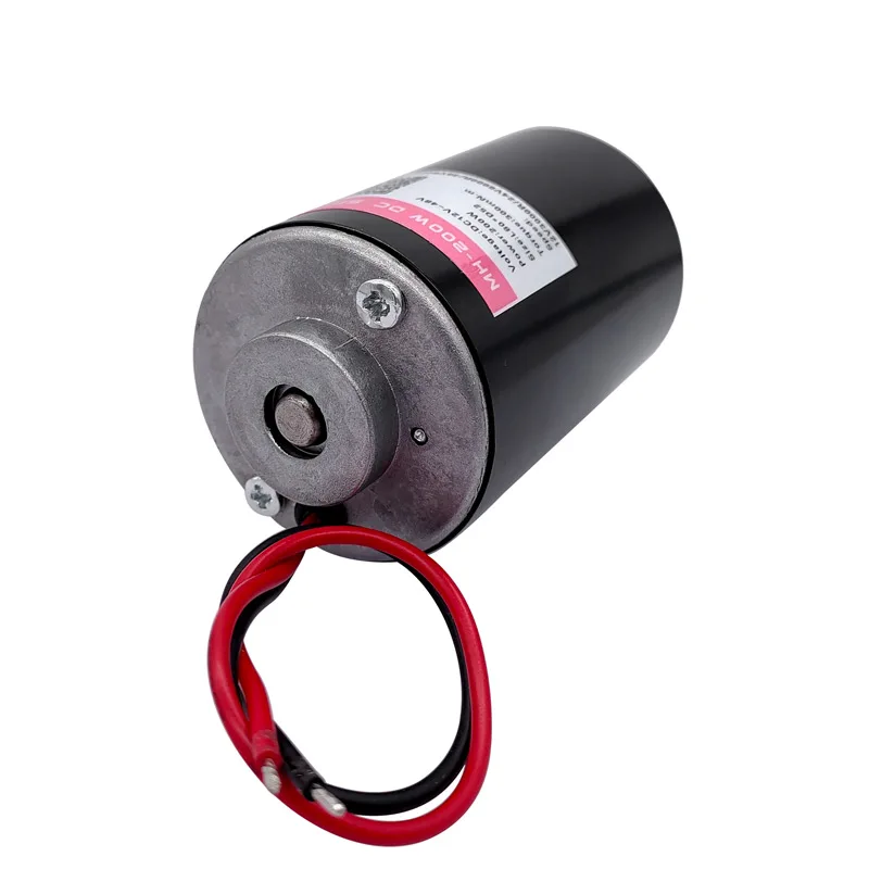 Motor de husillo montado en máquina de grabado CNC