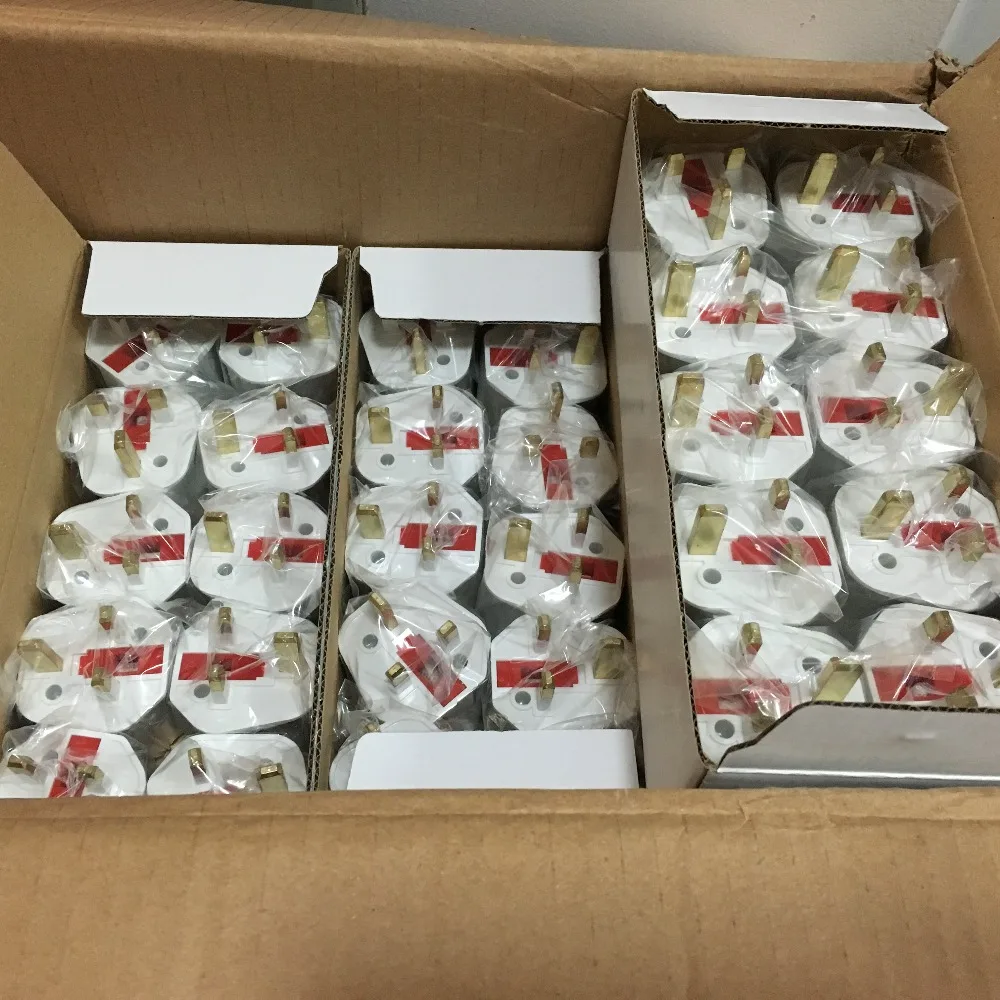 Adaptador de enchufes multifuncional UE europea a Reino Unido convertidor de corriente enchufe de 2 pines adaptador Universal de viaje 250V 13A Dubai Singapur - imagen 5