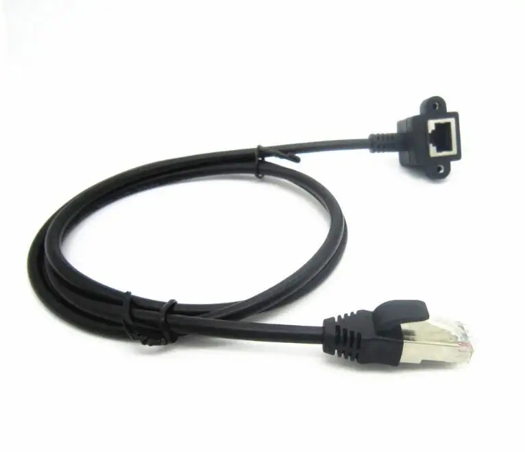 Vista trasera del cable RJ45 macho a hembra con doblado hacia arriba