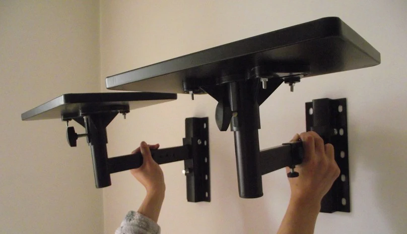 Soporte de altavoz de movimiento completo, montaje de alta resistencia, Flexible, rotación basculante, con bandeja, proyector, 2 piezas (1 par) - imagen 2