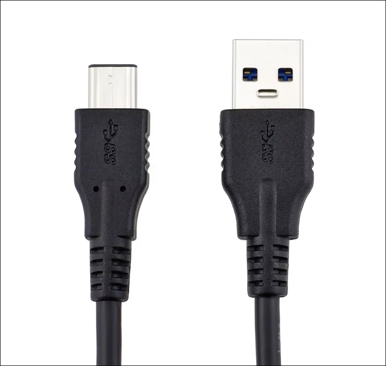 Cable USB-C a USB-A 3.0 Reversible para Datos y Carga Rápida
