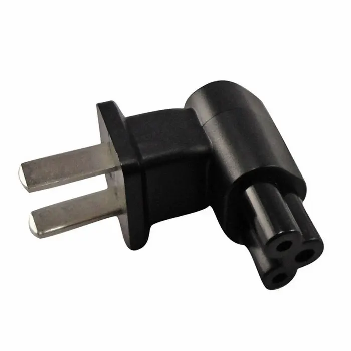 Adaptador de viaje EE. UU. 1-15P macho a IEC C5 3 pines hembra enchufe eléctrico en ángulo recto para portátil
