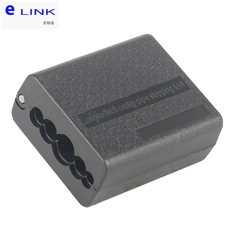 Un dispositivo electrónico negro con una etiqueta blanca