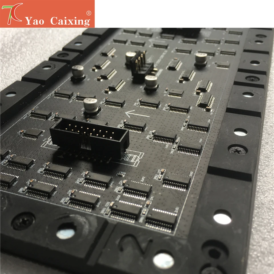 Paneles de pantalla suaves de matriz de puntos del módulo llevado a todo color flexible Smd interior curvado RGB P2 240x120MM - imagen 5