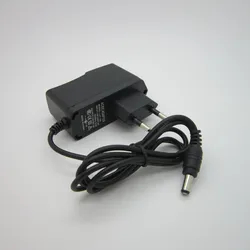 Cargador 10V 1A Multitensión 100-240V Enchufe UE y EE.UU.