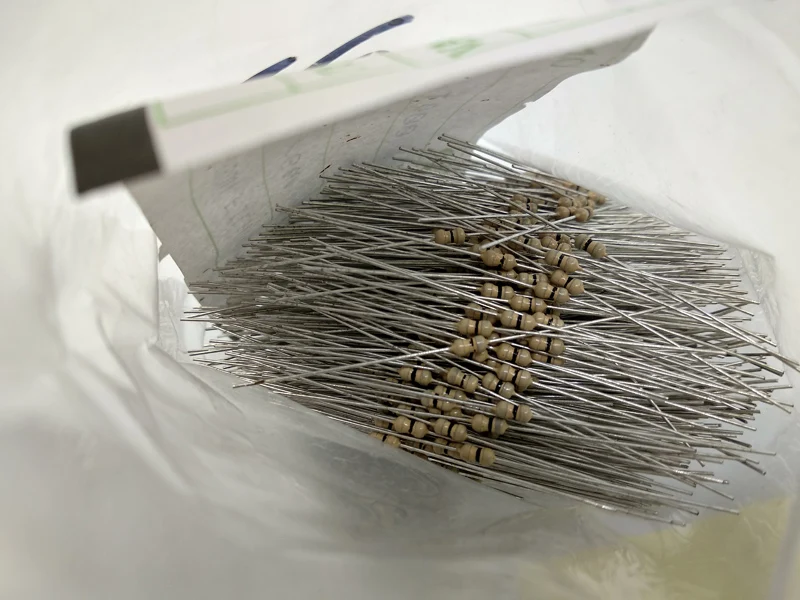 Resistencias de película de carbono para manualidades, 1000 W, 1/6, 1-5%, 100-120, 1K-910K, 1M-10M, 0 Ohm, 910, 100, 200, 1K, 2K, 3K, 1M, 2M, 300 Uds. Resistencia de 10M - imagen 5