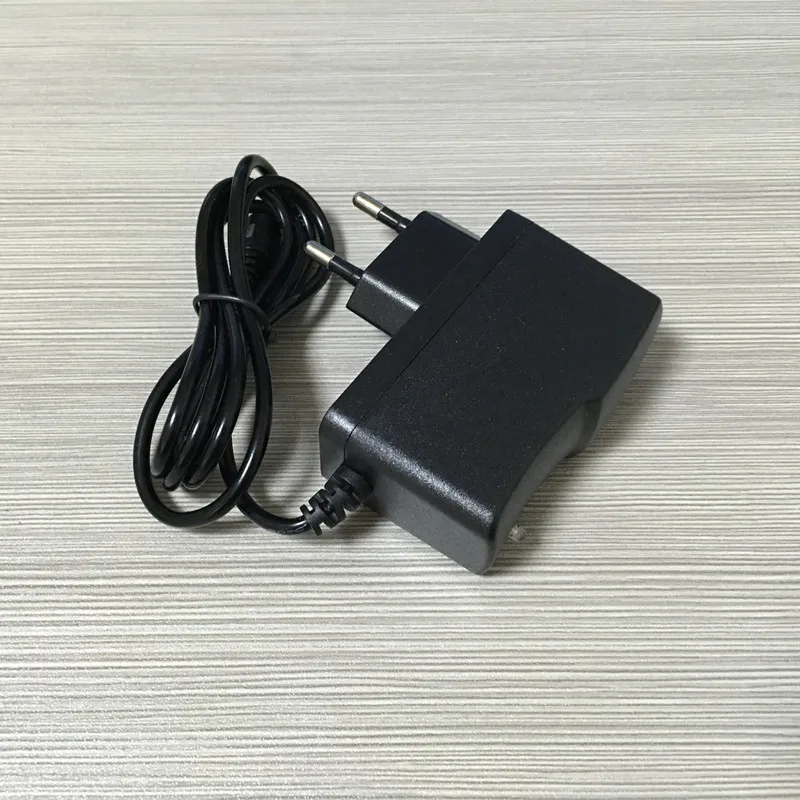 Cargador Batería Litopolímero 8,4V 1A con Indicador LED - imagen 5