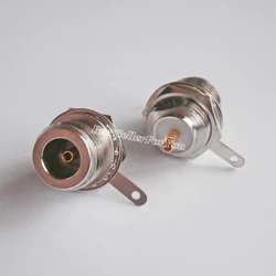 Conector Hembra RF con tuerca para mampara y soldadura