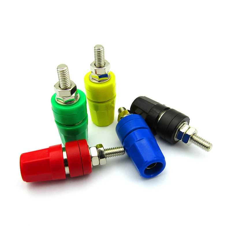 Dimensiones y medidas del conector banana M4X36 de 4mm