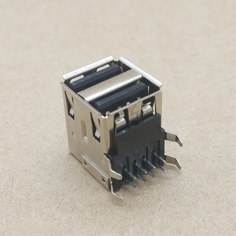 Conector USB - Vista inferior