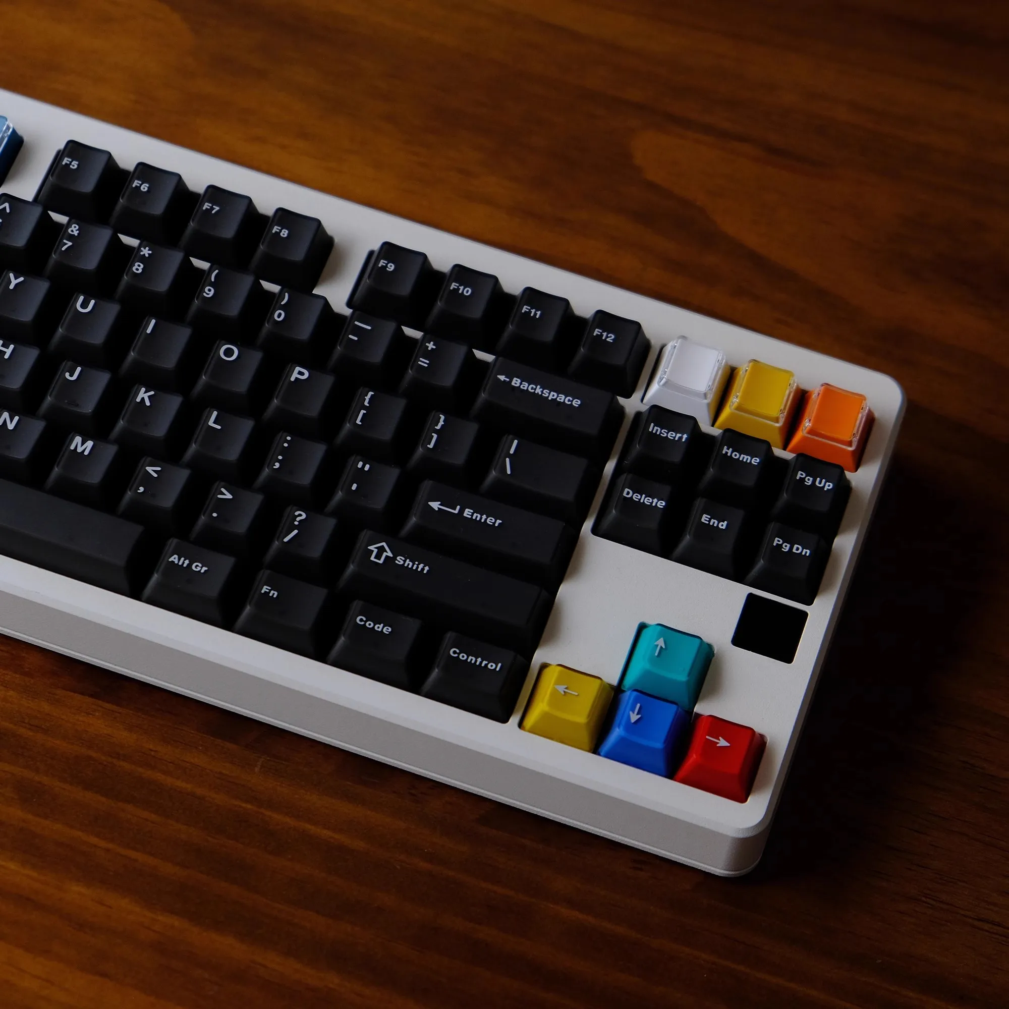 Juego de 122 teclas Aifei, teclas semitranslúcidas de neón, teclas ABS de doble disparo, teclas de perfil de cereza para teclado MX Switch - imagen 4