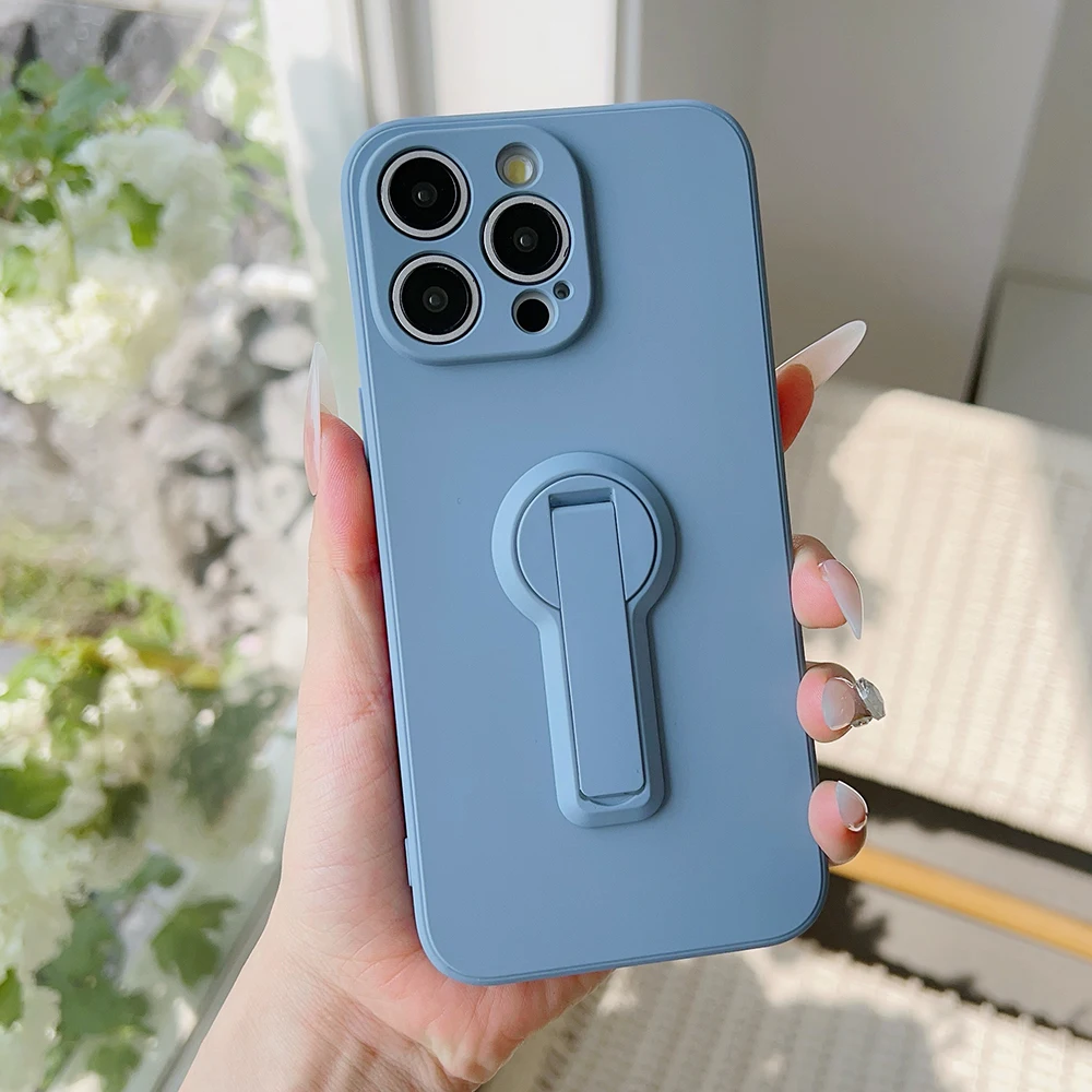 Nueva funda de teléfono con soporte plegable oculto de lujo para iPhone 17 15 16 Plus 14 13 12 11 Pro Max X XR XS cubierta de silicona mate - imagen 2