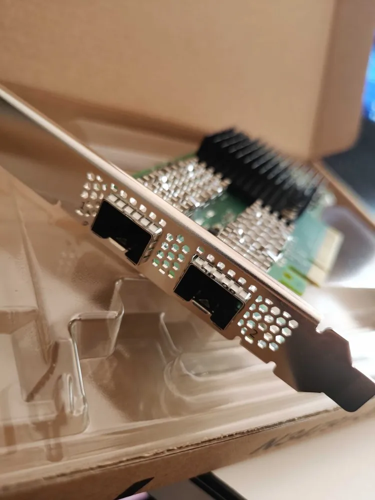 Mellanox CX4121A IBM 01GR253 Red adaptadora de doble puerto SFP28 PCIe x8 3.0 25GbE - imagen 2