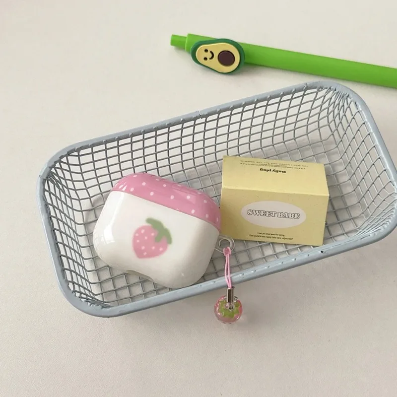 Funda para auriculares con colgante de colisión de Color de puntos circulares de fresa rosa dulce de verano para AirPods 1 o 2 3 4 Pro 2 - imagen 4