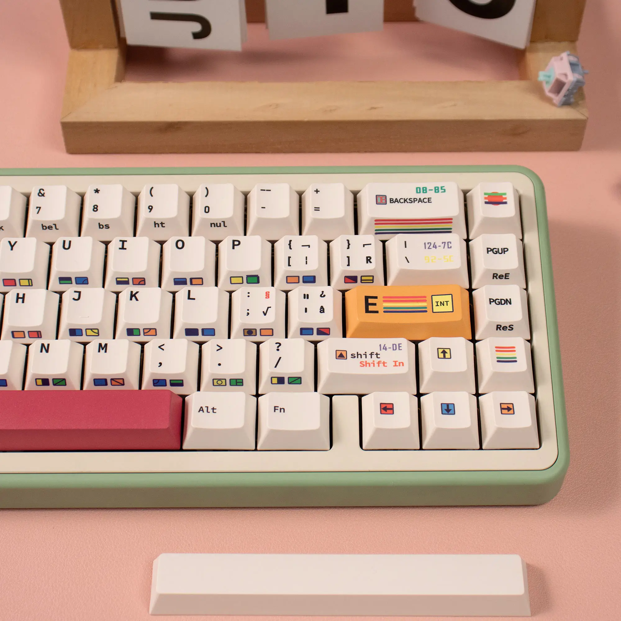 Teclado mecánico con grabado lateral C64 R2, teclas de 147 teclas, sublimación térmica PBT, cereza, altura Original de fábrica - imagen 5