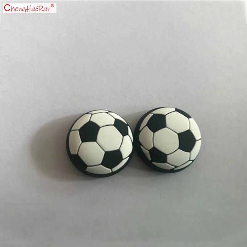 Tapas de Joystick de silicona para PS4, PS5, XBOX360, controlador de Gamepad, gorra protectora antideslizante, forma de fútbol, un par - imagen 3