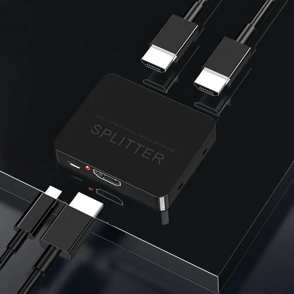 Una caja negra con un divisor