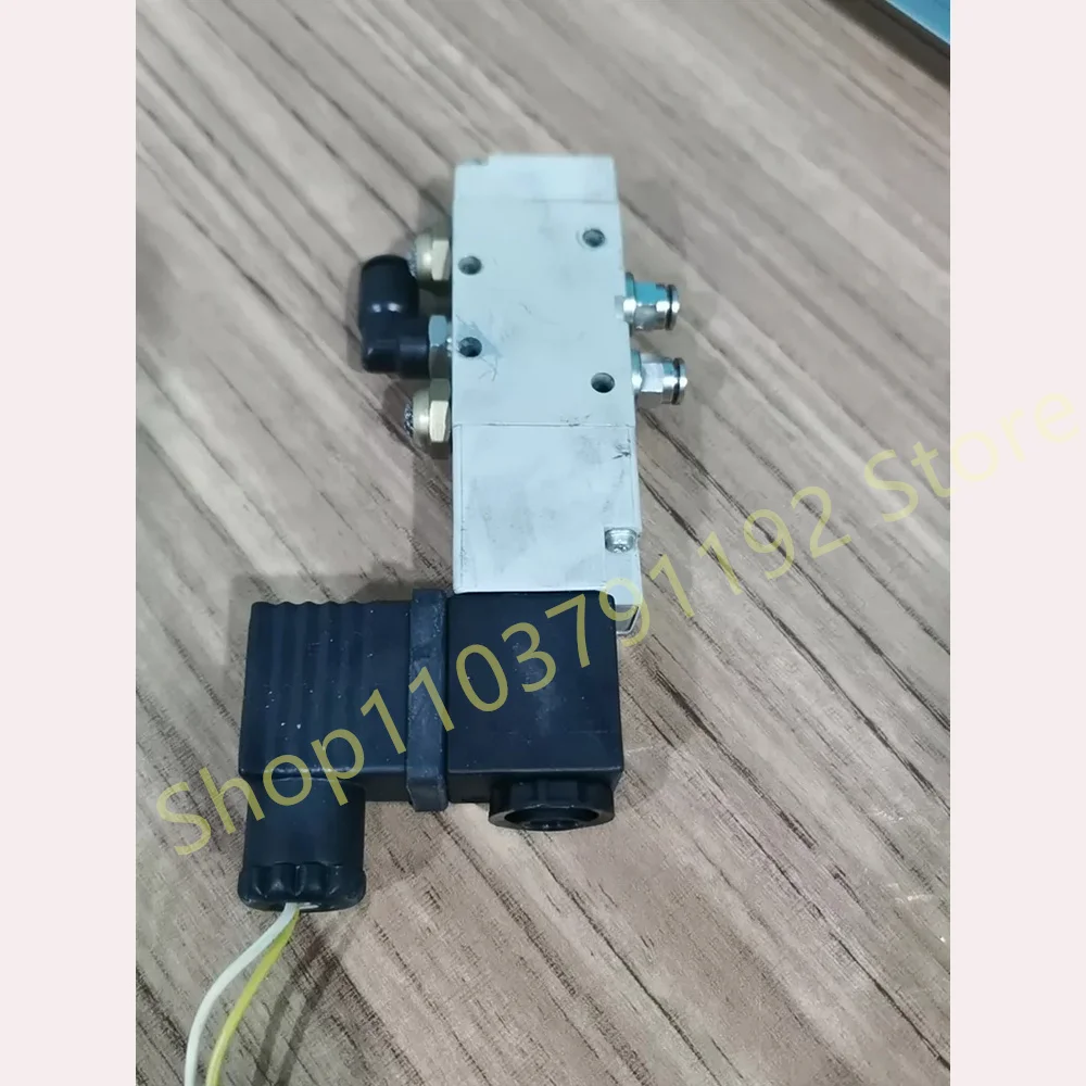 1 válvula solenoide de trabajo 7010021100 - imagen 4