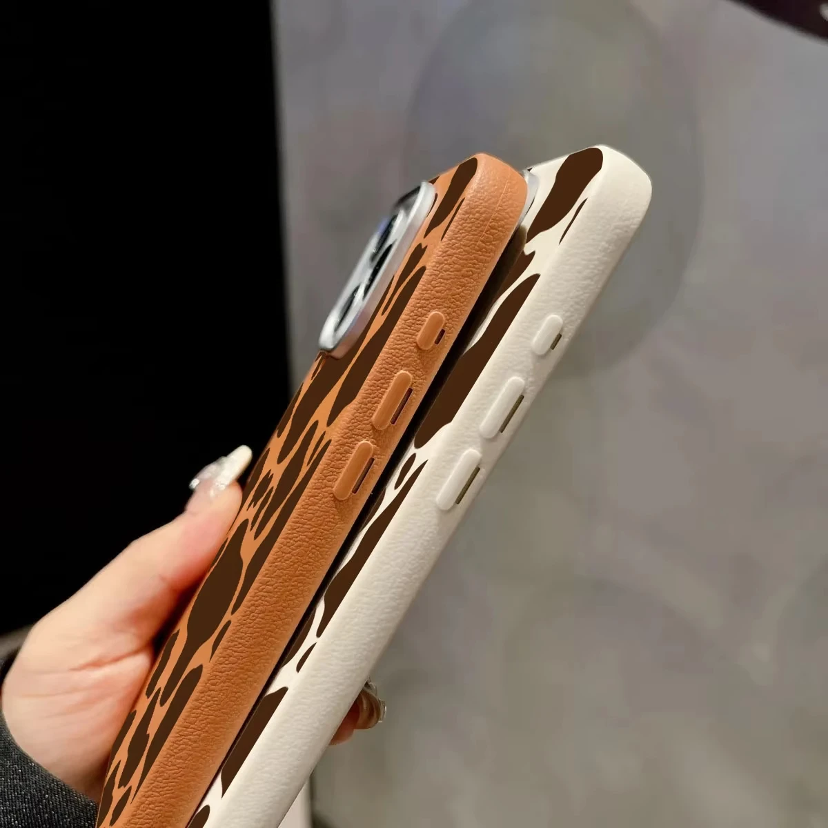 Para iPhone 17 funda de teléfono con estampado de vaca marrón patrón de lichi para iPhone 17 16 Pro Max 15 14 13 12 11 XS Max X XR 17 Air Cover - imagen 5