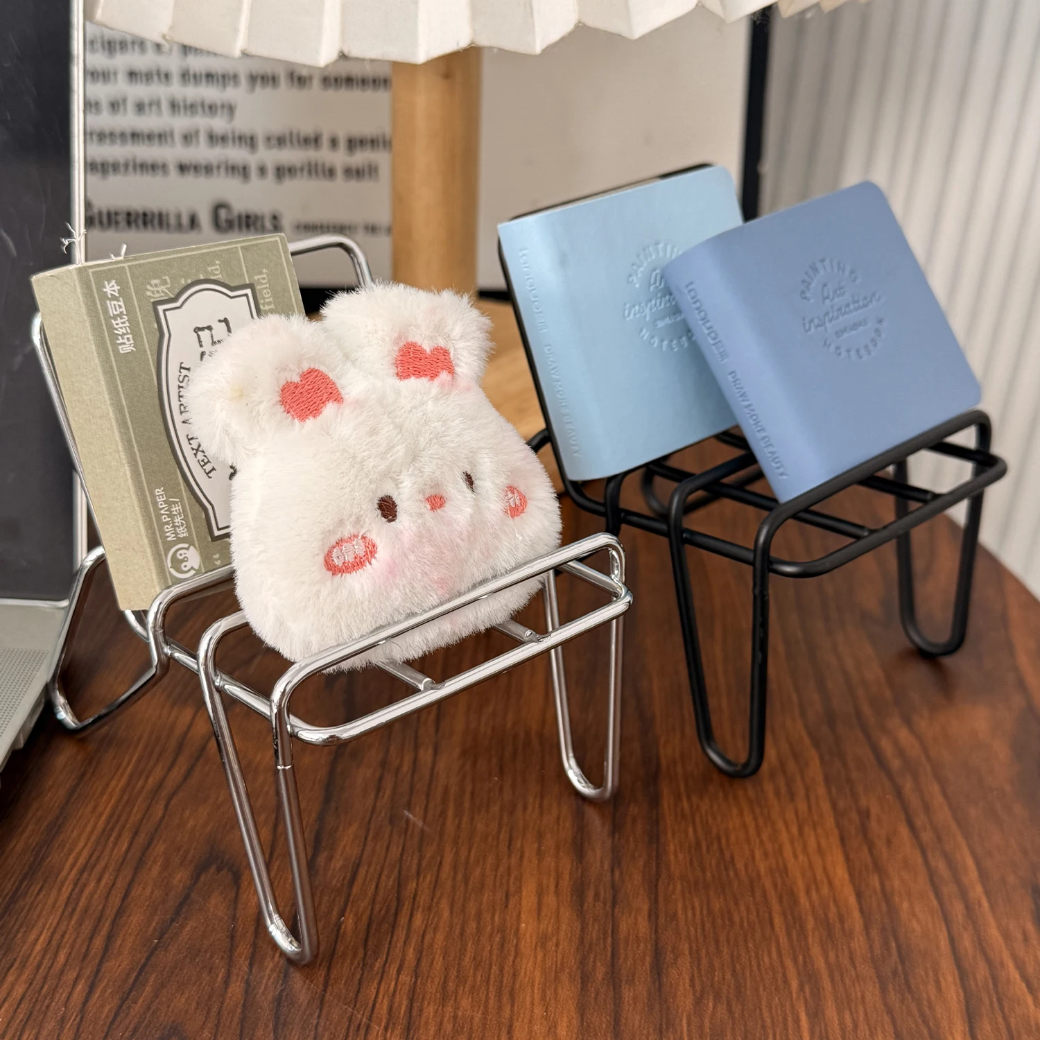 Soporte creativo para teléfono móvil de hierro y Metal, Mini silla Simple con forma de escritorio, soporte para teléfono móvil, accesorios de decoración DIY - imagen 2