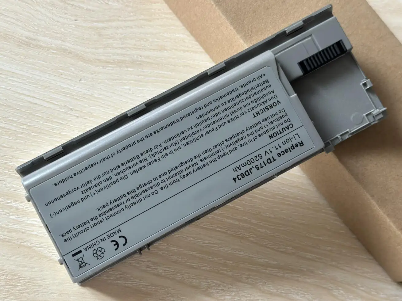 Batería del ordenador portátil PC764 PC765 PD685 TD175 para Dell Latitude D620 620 D630 630 D631 Precision M2300 312-0383 312-0384 312-038 - imagen 3