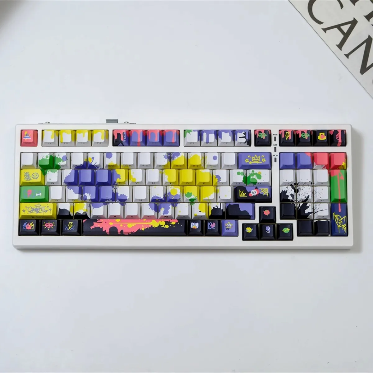 1 Juego de teclas retroiluminadas con estampado lateral de Graffiti, teclas subcama de tinte PBT, teclas de perfil de cereza para teclado MX Switch Wooting 60HE - imagen 4