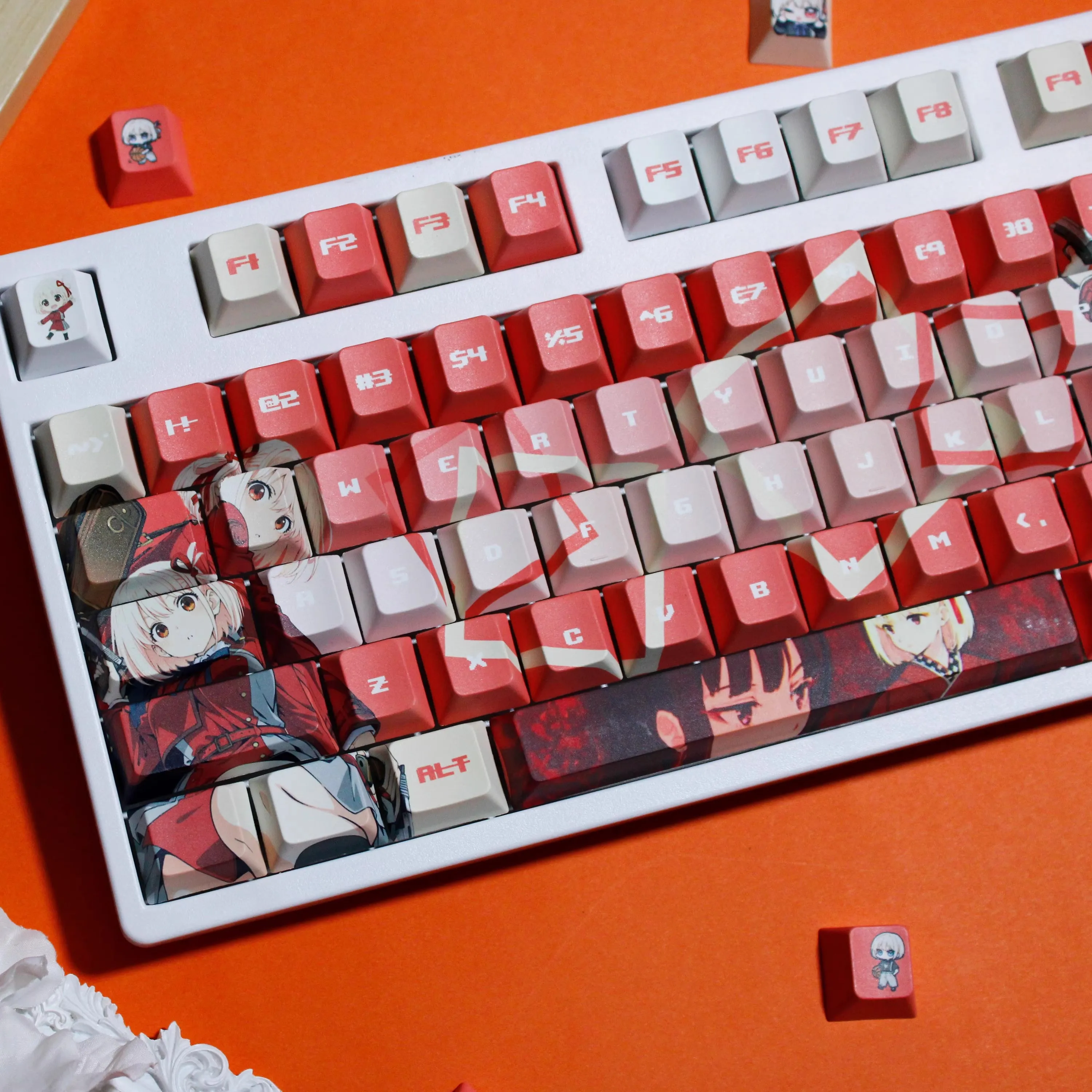 Teclas con tema de Anime Nishikigi Chisato, bonito perfil Cherry/XDA, Sub Keycap PBT, teclas personalizadas para juegos, regalo para teclado mecánico - imagen 2