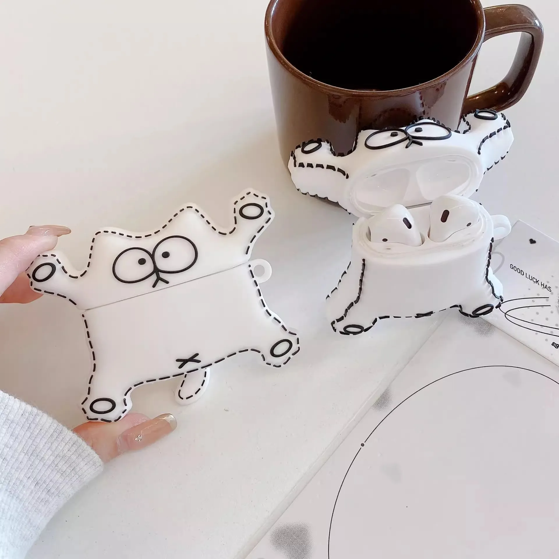 Line Cat para Airpods 1 2 3 4 Pro Pro 2 Pro 3 funda de silicona para auriculares accesorios cubierta - imagen 2