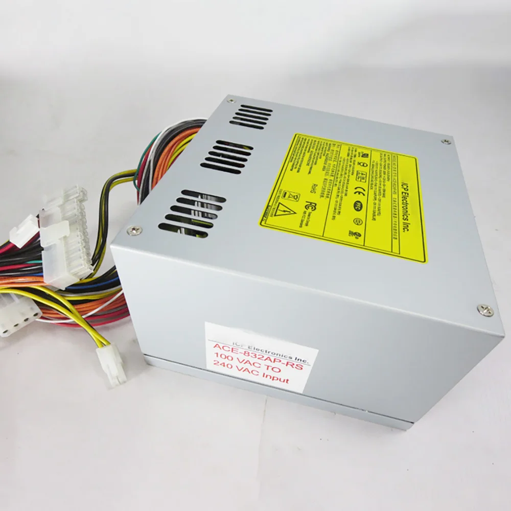 Fuente de alimentación de 300 W ACE-832AP-RS