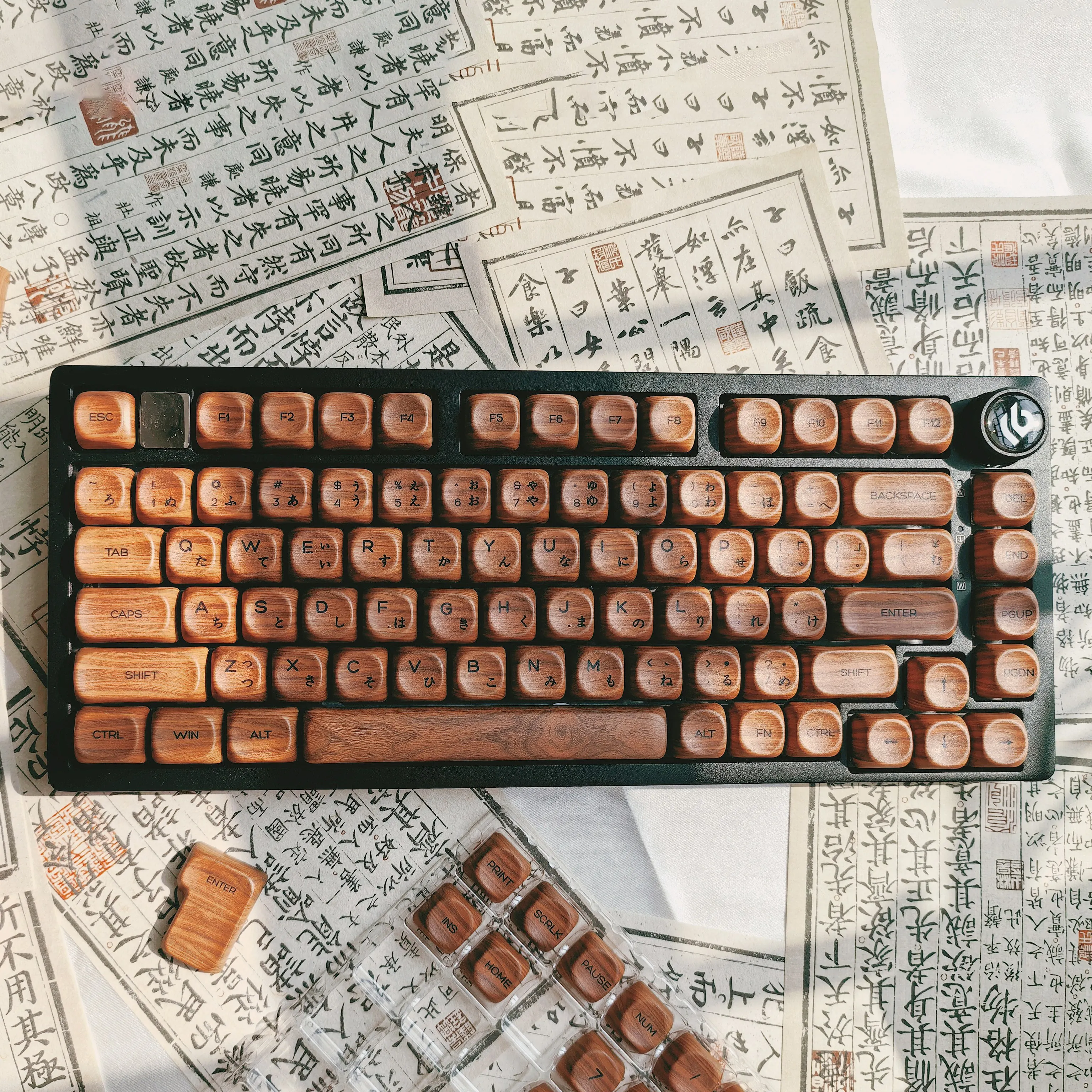 Teclas PBT de sublimación de tinte de cinco lados de madera de nogal de 130 teclas, teclas Retro de perfil MOA personalizadas para interruptores MX, teclado mecánico - imagen 3