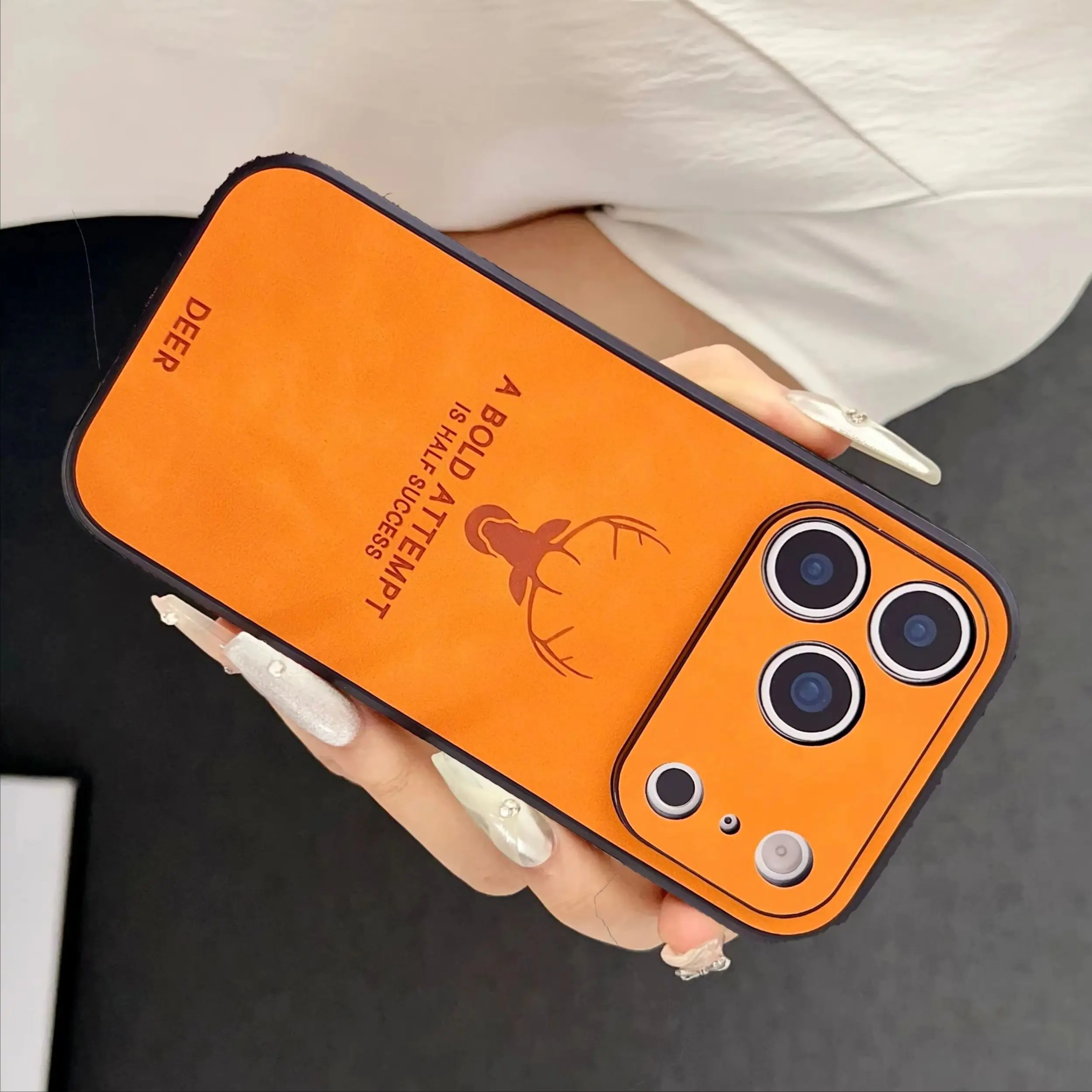 Funda magnética con textura de cuero y cabeza de ciervo para iPhone 17 Air 16 15 14 Plus 13 12 11 Pro Max mate para cubierta protectora Magsafe - imagen 3