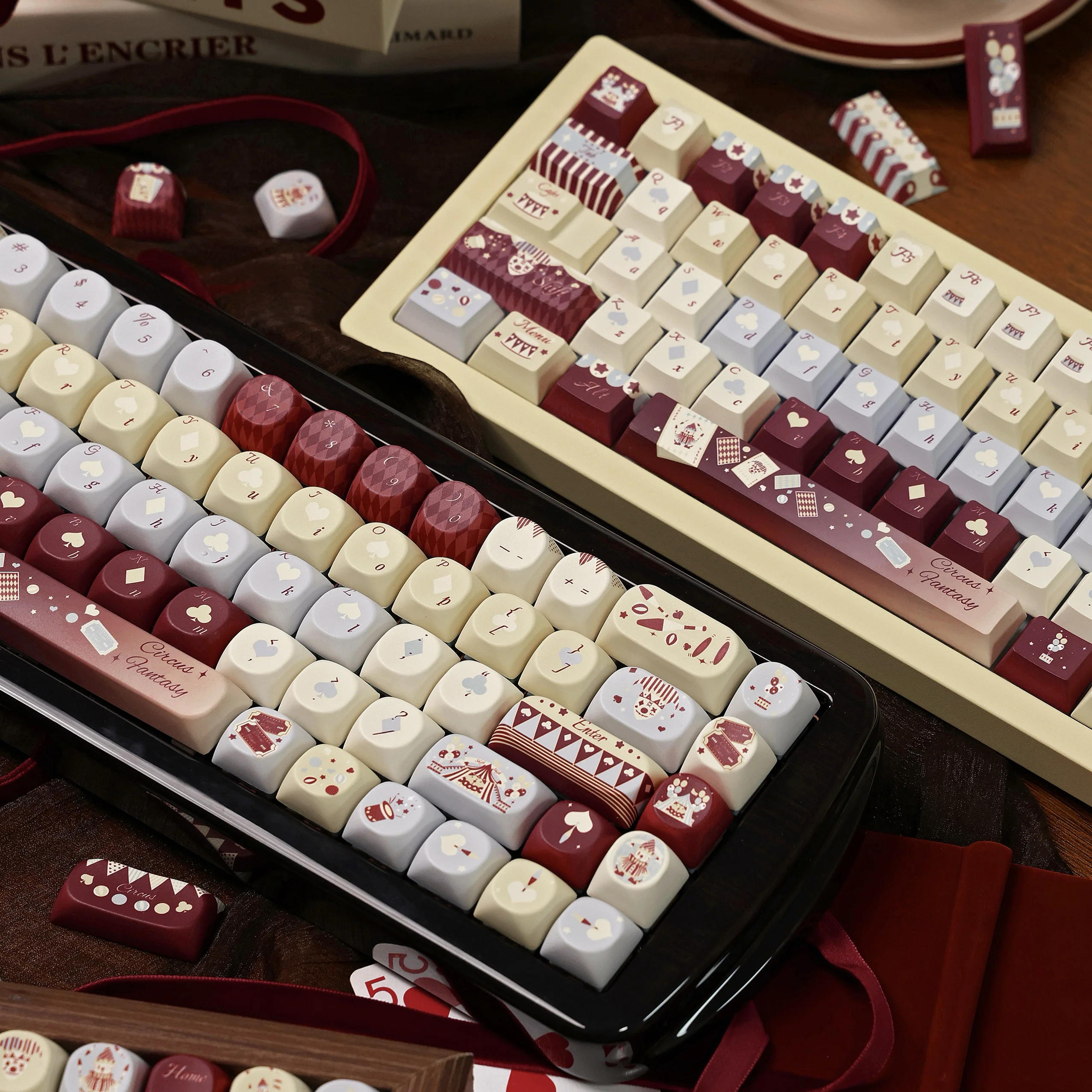 Teclas con tema de circo de 130 teclas, bonito perfil CHREEY PBT, sublimación de calor de 5 lados, teclas personalizadas para tapas de teclado mecánico