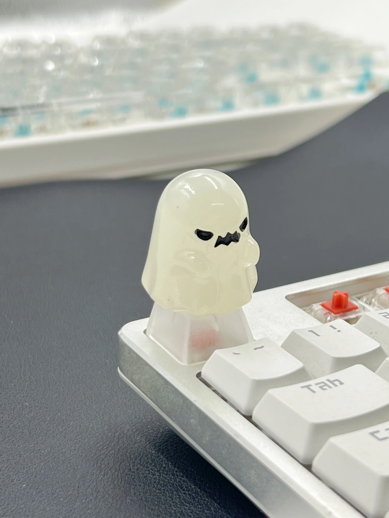 1 Uds. Accesorios de teclas de teclado mecánico de eje transversal blanco fantasma de Halloween - imagen 3
