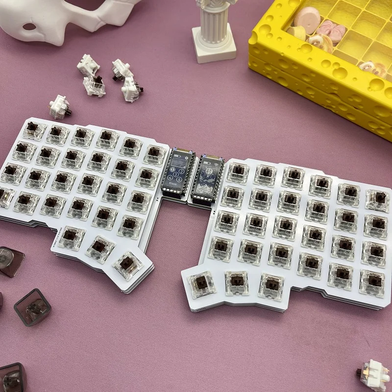 Silakka54 Teclado dividido Bluetooth con cable de modo Dual ergonómico Teclado Gamer Split personalizado ZMK Teclado mecánico para juegos de intercambio en caliente - imagen 5