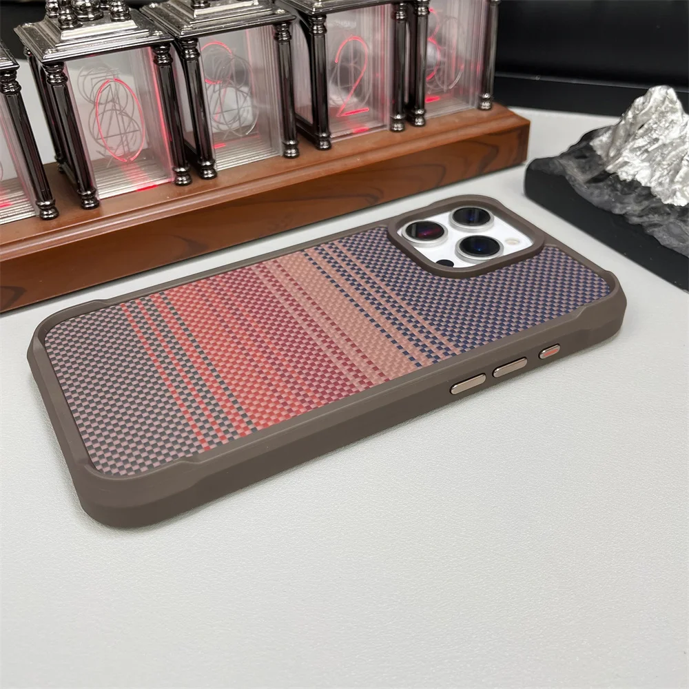 Funda de teléfono magnética Kevlar colorida degradado de lujo para iPhone 15 16 17 Pro Max, funda protectora trasera con armadura de parachoques a prueba de golpes - imagen 5