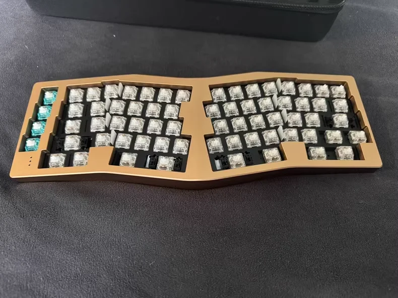 Kit de Teclado mecánico Neo Ergo Alice, Teclado ergonómico con pulverización de ánodo personalizado, Neo Ergo Plamrest, Tri modo, juego de Teclado Hotswap - imagen 3