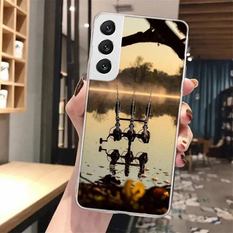 Funda de teléfono de silicona con gancho para caña de pescar y pescado de carpa para Samsung Galaxy S23 S24 S25 Ultra S21 Plus S20 FE S22 S10 + Funda de borde Ga - imagen 2