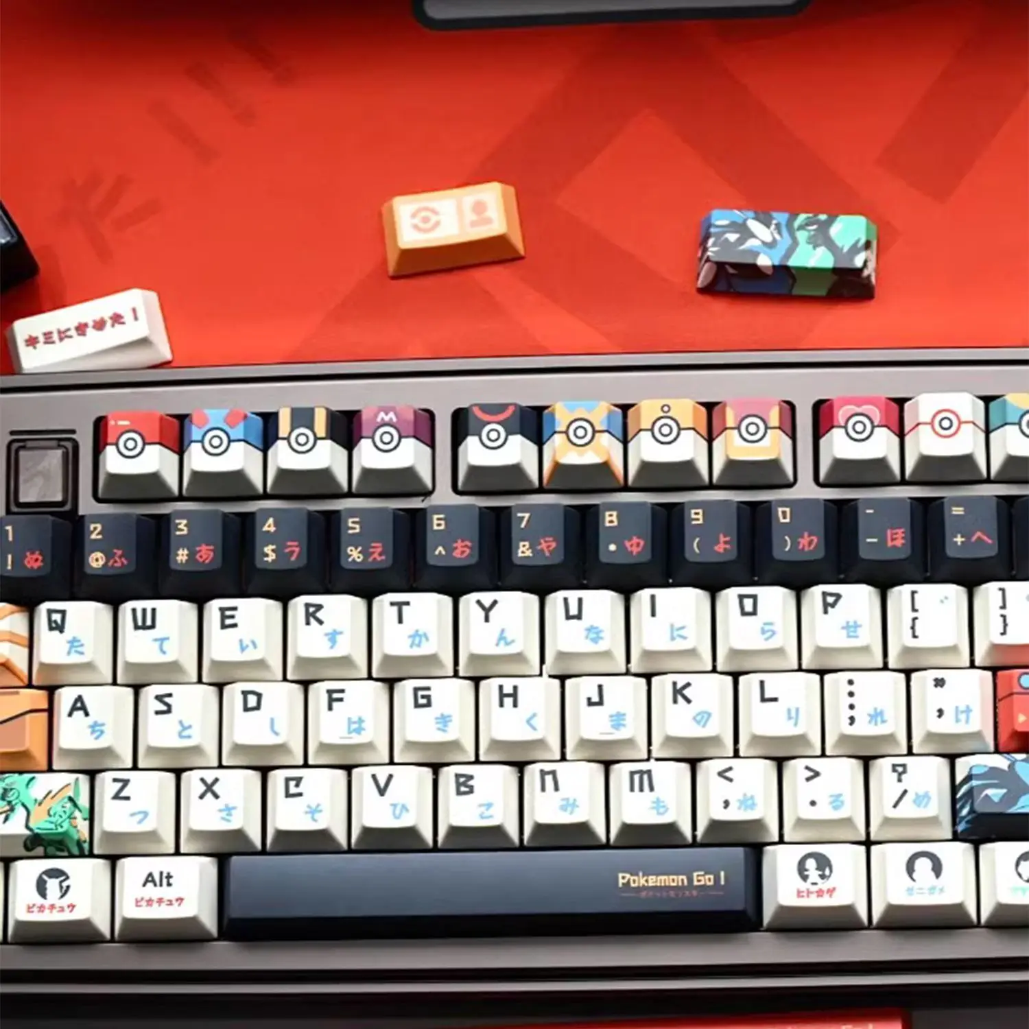 Anime periférico Pokemon Pokeball teclado teclas teclados mecánicos decoración única fábrica cereza altura R4 Gameboy regalo - imagen 2