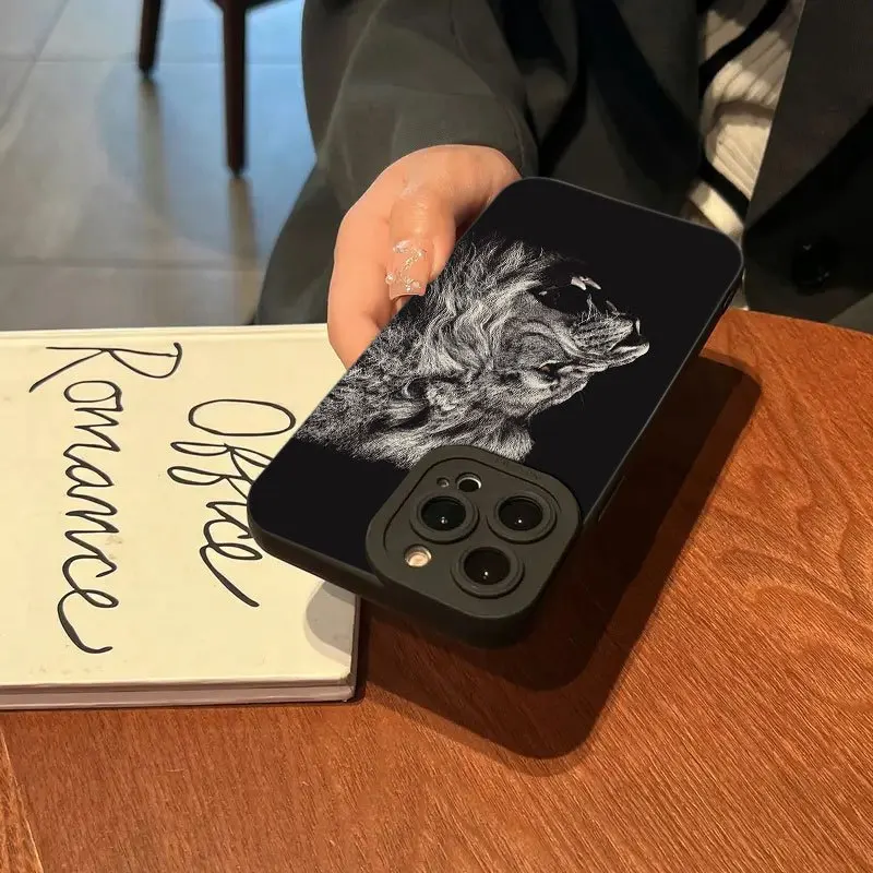 Funda de silicona con patrón gráfico de León para iPhone, carcasa suave a prueba de golpes para modelos 15 Pro Max, 14, 13, 12, 11, XS, X, XR, 7, 8 Plus, SE 2020 - imagen 4