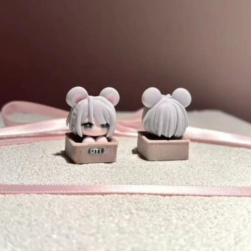 Juego de teclas con tema de ratón pequeño gris, teclas artesanales de resina 3D, teclas originales personalizadas hechas a mano para regalo de teclado mecánico - imagen 3