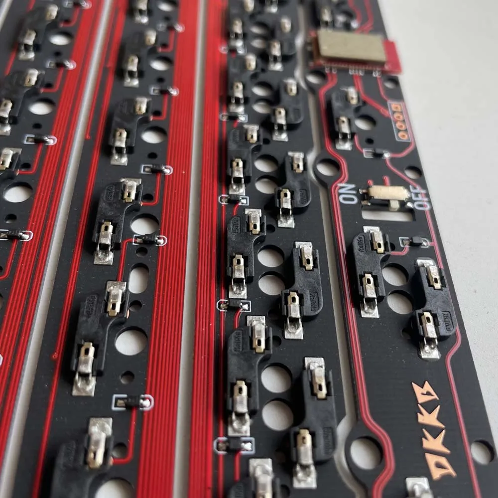 DK6064 Teclado mecánico PCB intercambiable en caliente con cable BLE 2,4G 3 modos opcionales 60% área de letras Hotswap PCB ranurado QMK VIAL - imagen 4