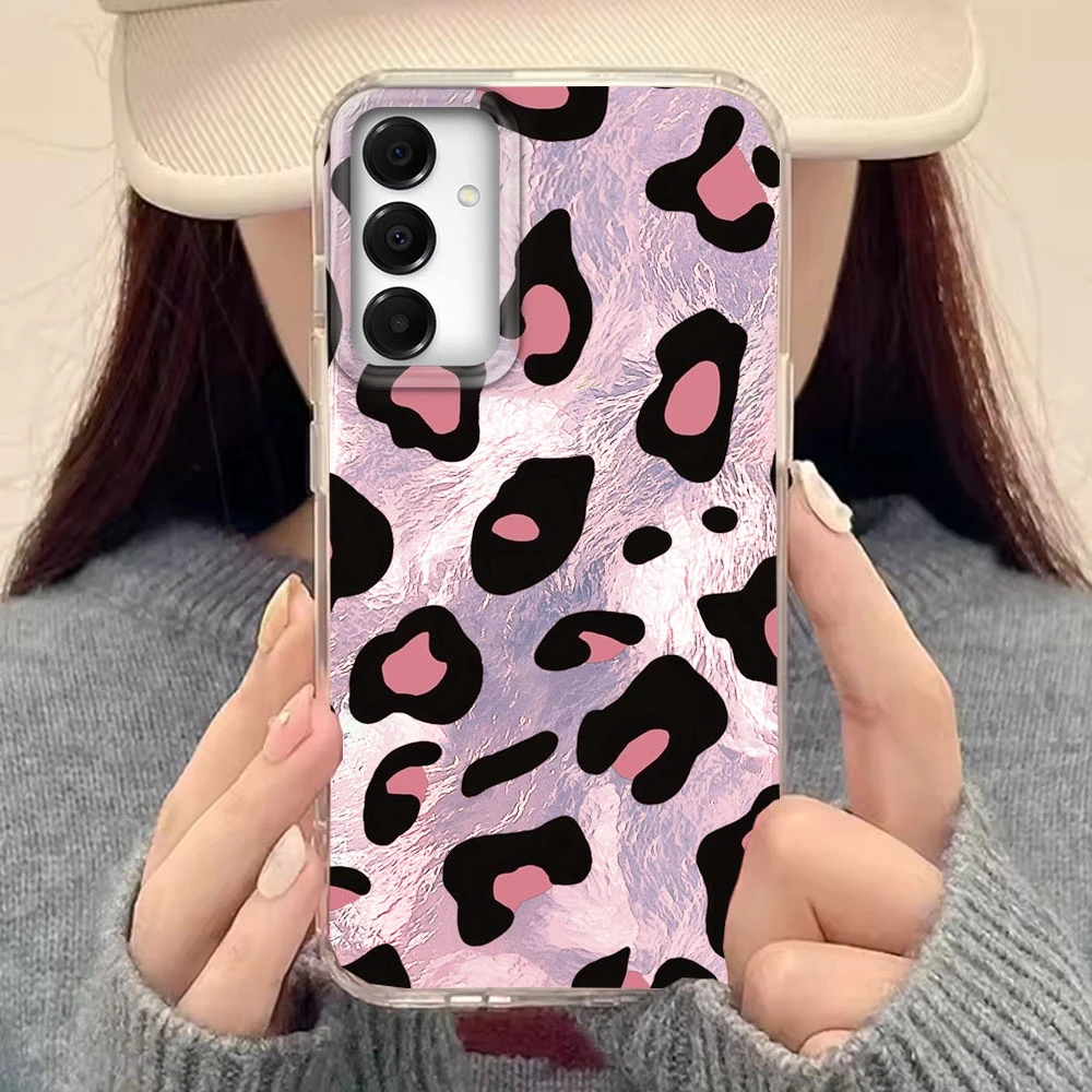 Funda de teléfono con estampado de leopardo dorado y ámbar coreano para Samsung Galaxy A16 A55 A07 A17 A56 A36 A26 A53 A06 A14 A24 A34 A54 A15 A12 - imagen 5