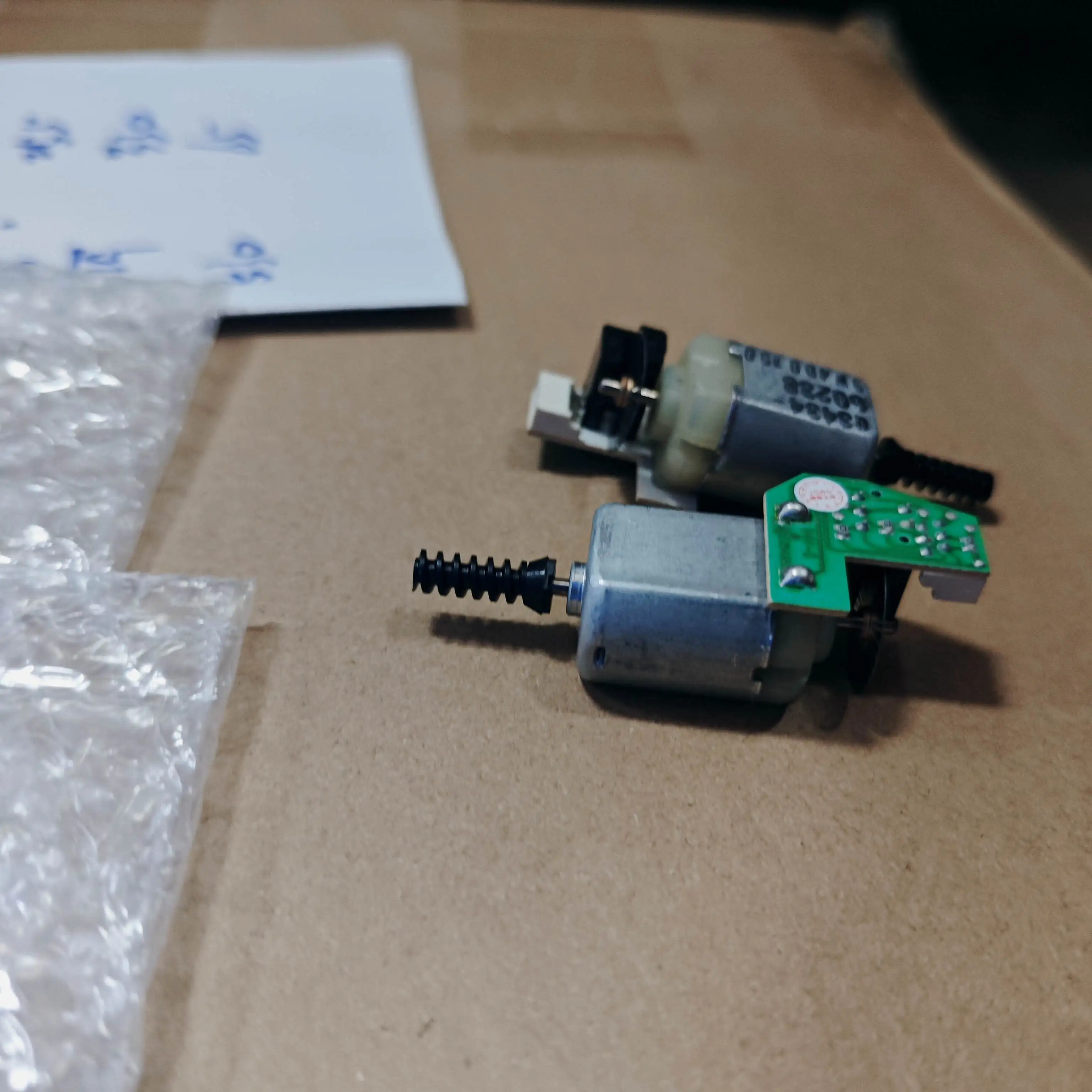 5X CN503-60006 Motor CC de accionamiento de escáner para HP 125 126 127 128 175 176 177 225 226 277 477 8610 8620 5530 4515 4500 3545 4630 6830