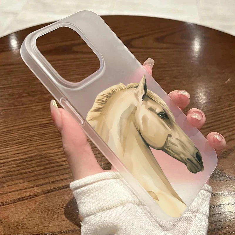 Funda translúcida mate con cara lateral de tinta a la moda de caballo blanco para iPhone 11 12 13 14 15 16 17 Pro Max XS XR X 7 8 Plus 16E Air Cover - imagen 3