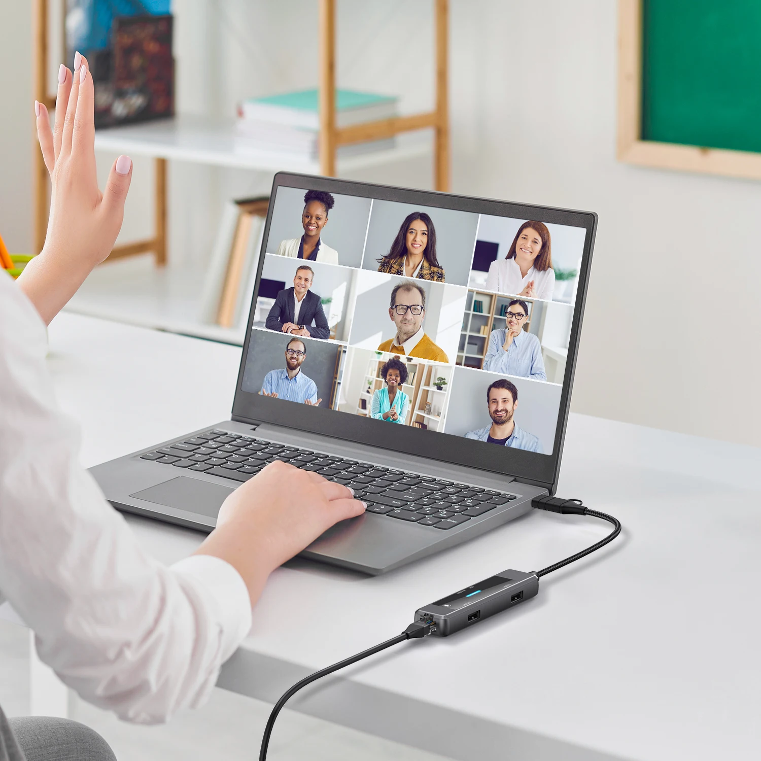 5-Port USB C Hub 4K HDMI Compatible with PD Fast Charge USB 3.0 & 2.0 Type-C Charging Dock for MacBook iPad Samsung - imagen 3